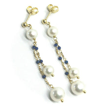 Charger l'image dans la galerie, 18k yellow gold pendant earrings, double wire fw pearls and blue cubic zirconia.