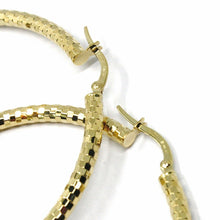 Cargar imagen en el visor de la galería, 18K YELLOW GOLD CIRCLE HOOPS TUBE 3mm, BIG EARRINGS 5.5cm, SHINY FACETED SQUARES.