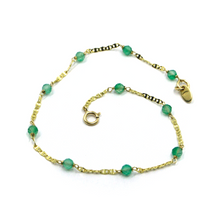 Charger l'image dans la galerie, 18k yellow gold flat oval link bracelet with faceted 3.5 mm green chalcedony.