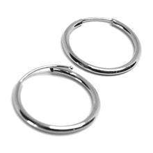 Charger l'image dans la galerie, 18k white gold round circle hoop small earrings diameter 16mm x 1.2mm, Italy.