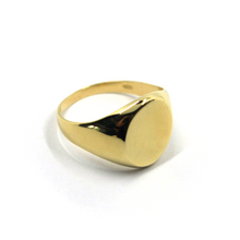 Load image into Gallery viewer, 18K YELLOW GOLD BAND SIGNET MAN SOLID RING, 10x13mm OVAL SMOOTH FLAT CENTRAL.