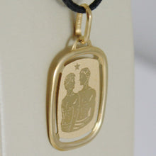Load image into Gallery viewer, solid 18k yellow gold gemini zodiac sign medal pendant, zodiacal, made in Italy.