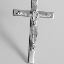 Cargar imagen en el visor de la galería, 18k white gold rosary necklace miraculous Mary medal & Jesus cross Italy made.