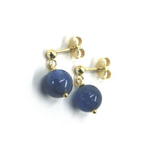 Charger l'image dans la galerie, 18k yellow gold pendant earrings with 8mm round blue kyanite sphere.