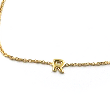 Load image into Gallery viewer, 18k yellow gold rolo thin bracelet with central small 5mm letter initial R.