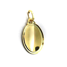 Load image into Gallery viewer, 18k yellow gold pendant, Saint Pio of Pietrelcina, 20mm satin oval medal.