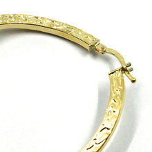 Cargar imagen en el visor de la galería, 18K YELLOW GOLD CIRCLE HOOPS PENDANT EARRINGS, 4 cm x 2 mm WORKED & ONDULATE.