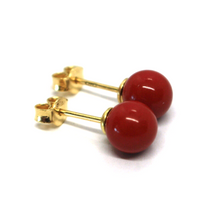 Cargar imagen en el visor de la galería, 18k yellow gold 7mm spheres intense red reconstructed coral button earrings.