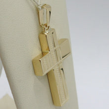 Load image into Gallery viewer, 18K YELLOW GOLD PENDANT SQUARE STYLIZED CROSS, WORKED, SMOOTH, MADE IN ITALY.