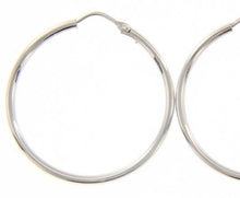 Load image into Gallery viewer, 18k white gold round circle earrings diameter 25 mm width 1.7 mm, made in Italy.