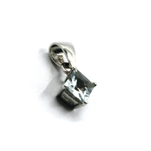 Load image into Gallery viewer, solid 18k white gold princess cut 1 carat 6.5mm natural aquamarine pendant.