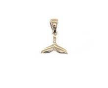 Cargar imagen en el visor de la galería, 18K WHITE GOLD SMALL 10mm WHALE TAIL CHARM PENDANT SMOOTH BRIGHT, MADE IN ITALY.