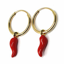 Cargar imagen en el visor de la galería, 18K YELLOW GOLD CIRCLE HOOPS 13 MM EARRINGS WITH RED ENAMEL MINI HORN CORNICELLO PENDANT.