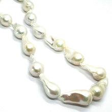 Cargar imagen en el visor de la galería, 18k yellow gold big 25/30 mm oval baroque white pearls necklace, 45cm 18".