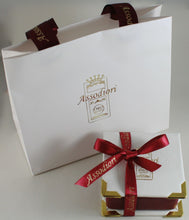 Cargar imagen en el visor de la galería, 18k white gold curve earrings with diamond diamonds 0.70 carats made in Italy.