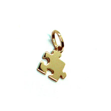 Cargar imagen en el visor de la galería, 18K YELLOW GOLD CHARM PENDANT, MINI SMALL 8mm PUZZLE PIECE, FLAT, MADE IN ITALY.