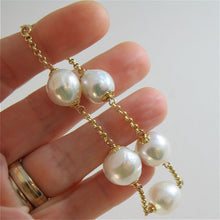 Load image into Gallery viewer, 18k yellow gold bracelet with very shiny baroque pearls 8.25 in made in Italy.