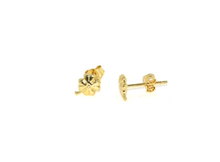 Charger l'image dans la galerie, 18k yellow gold flat small baby girl 5mm four leaf earrings, butterfly closure.