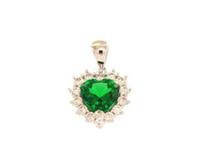 Cargar imagen en el visor de la galería, 18k white gold heart pendant green crystal, cubic zirconia frame.