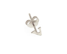 Cargar imagen en el visor de la galería, 18K WHITE GOLD BUTTON SINGLE EARRING, FLAT SMALL LETTER INITIAL V, 6mm 0.24".