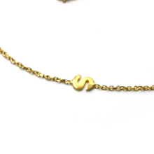 Load image into Gallery viewer, 18k yellow gold rolo thin bracelet with central small 5mm letter initial S.