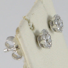 Load image into Gallery viewer, 18k white gold 5 mm flower sun earrings white zirconia 0.5 carats.