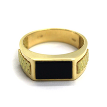 Load image into Gallery viewer, 18K YELLOW GOLD MAN BAND 6mm THICK RING MODERN SQUARED RECTANGULAR BLACK ONYX.