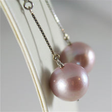 Load image into Gallery viewer, 18k white gold earrings with purple round freshwater pearls 13 mm made in Italy.