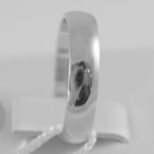 Load image into Gallery viewer, SOLID 18K WHITE GOLD WEDDING BAND FLAT RING 4 GRAMS BY UNOAERRE MADE IN ITALY.