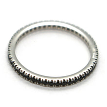 Cargar imagen en el visor de la galería, 18k white gold thin eternity band ring, black cubic zirconia, thickness 2 mm.