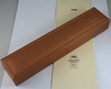 Cargar imagen en el visor de la galería, 18k yellow gold bracelet with two strands white fw pearls 7.08 in made in Italy.