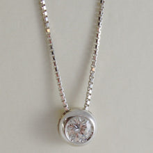 Charger l'image dans la galerie, 18k white gold necklace with diamond 0.31 carats, venetian chain made in Italy.