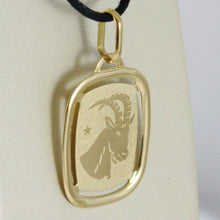 Load image into Gallery viewer, solid 18k yellow gold capricorn zodiac sign medal pendant zodiacal made in Italy.