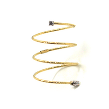 Charger l'image dans la galerie, 18K YELLOW GOLD HALF PHALANX RING ELASTIC WORKED WIRE SPIRAL SNAKE WITH DIAMONDS.