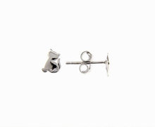 Cargar imagen en el visor de la galería, 18k white gold earrings with shiny luster cat puppy kitten made in Italy 0.28 in.