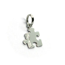 Cargar imagen en el visor de la galería, 18k white gold charm pendant, mini small 8mm puzzle piece, flat, made in Italy.