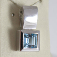Load image into Gallery viewer, SOLID 18K WHITE GOLD PENDANT, BLUE TOPAZ CT 1.5 PRINCESS CUT MADE IN ITALY.