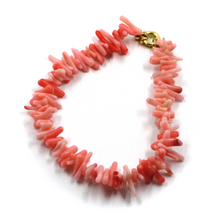 Load image into Gallery viewer, 18k yellow gold beaded bracelet 7.1&quot; 18cm with pink tube bamboo coral 5-15mm
