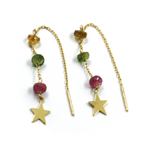 Cargar imagen en el visor de la galería, Pendientes largos de oro amarillo de 18 quilates con rosca de 4,5 cm (1,77&quot;), turmalina de 5 mm y estrellas de 6 mm. 
