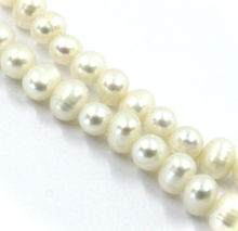 Cargar imagen en el visor de la galería, Collar de oro amarillo de 18 quilates de 18&quot; con perlas de agua dulce, nácar ovalado y gotas de ópalo de 20 mm.
