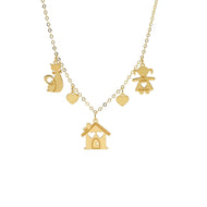 Collar rolo de oro amarillo de 18k con familia de niña de 10 mm, gato, casa y corazones.