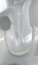 Cargar imagen en el visor de la galería, Collar de oro amarillo de 18 quilates de 20&quot;, perlas blancas de agua dulce barrocas de 8,5/9 mm
