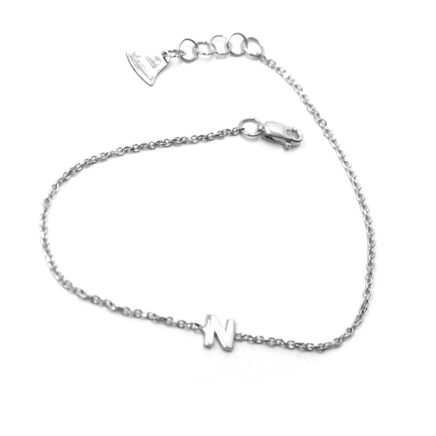 18k white gold rolo thin bracelet with central small 5mm letter initial N.