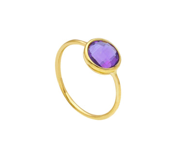 18K YELLOW GOLD SOLITAIRE RING, WITH 8mm CENTRAL ROUND CUSHION FACETED AMETHYST.