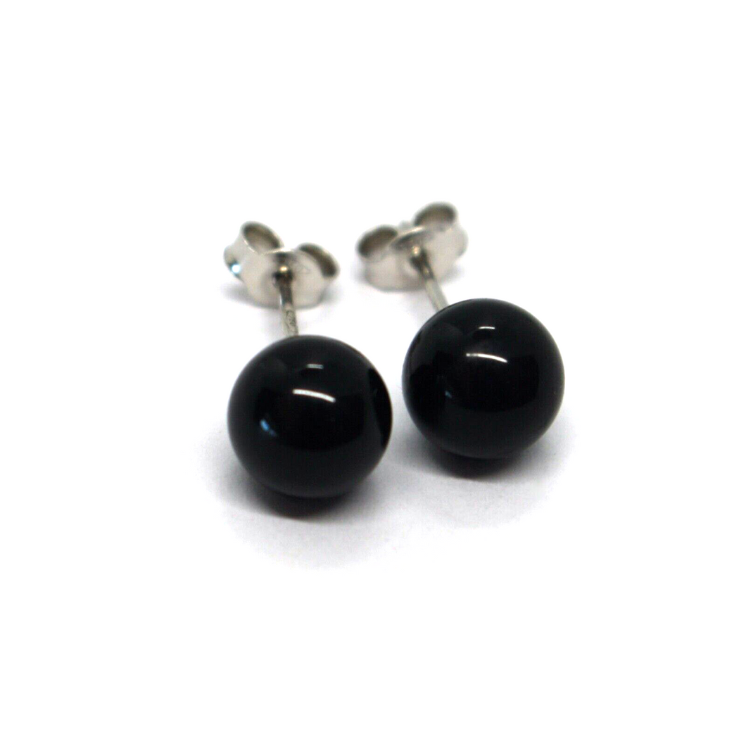 18k white gold 8mm 0.31