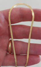 Cargar imagen en el visor de la galería, 18K YELLOW GOLD CHAIN FLAT 2.2mm FISHBONE 20&quot; HERRINGBONE TWO SIDES SMOOTH SATIN.
