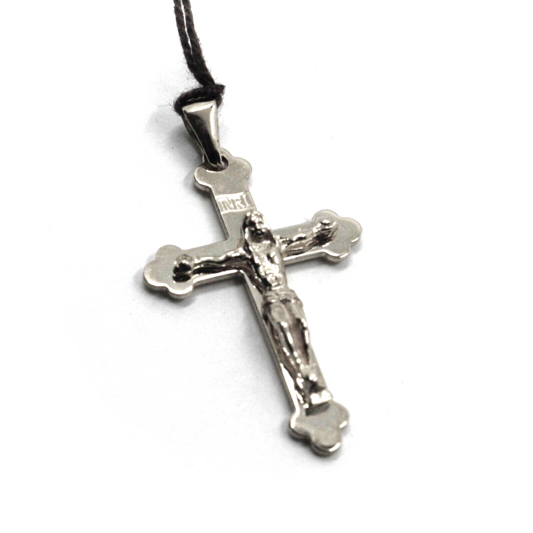 SOLID 18K WHITE GOLD TRILOBE CROSS WITH JESUS, SMOOTH, FINELY WORKED, 28mm.