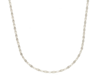 18K WHITE GOLD CHAIN, SMALL 1.5mm FLAT POLISHED CROSSED OVALS, 19.7