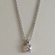 18k white gold necklace with diamond 0.12 carats, ear link chain made in Italy.