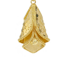 Load image into Gallery viewer, 18K YELLOW GOLD NECKLACE FINELY WORKED 30mm CALLA FLOWER PENDANT, ROLO CHAIN.
